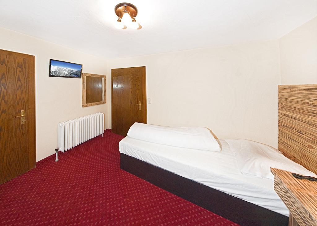 Panorama Landhaus - Joker Card Included In Summer Saalbach-Hinterglemm Room photo